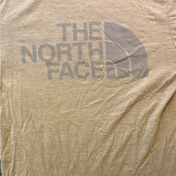 North face Tshirt - Picture 2 of 3